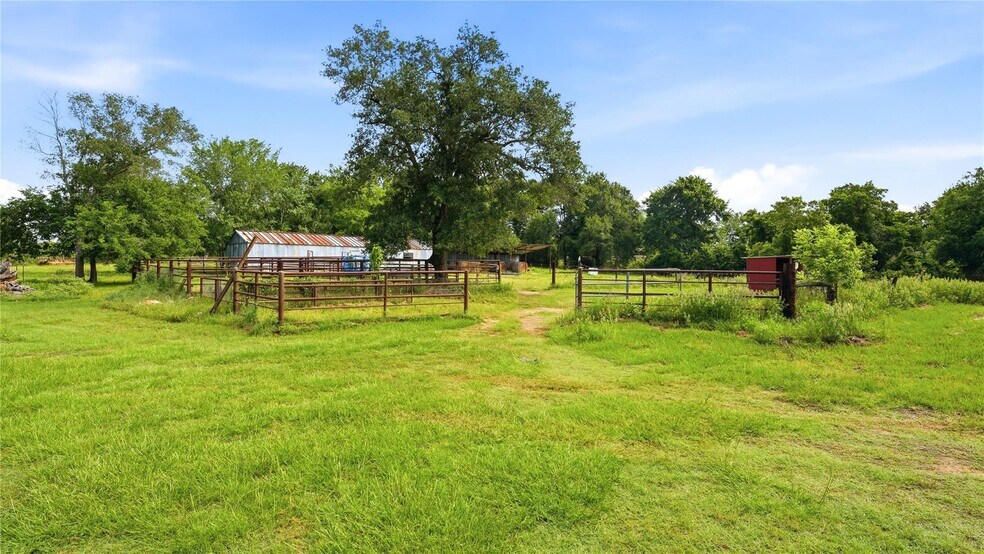 More Photos Of 632 County Road 340A, Milano Land For Sale