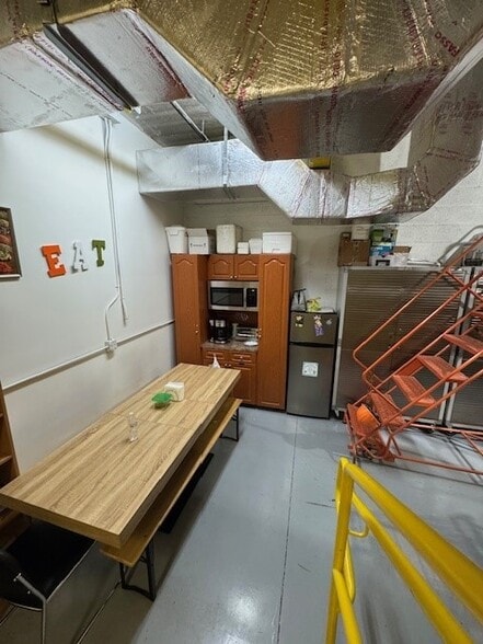 More Photos Of 12601 NW 115th Ave, Medley Warehouse For Lease