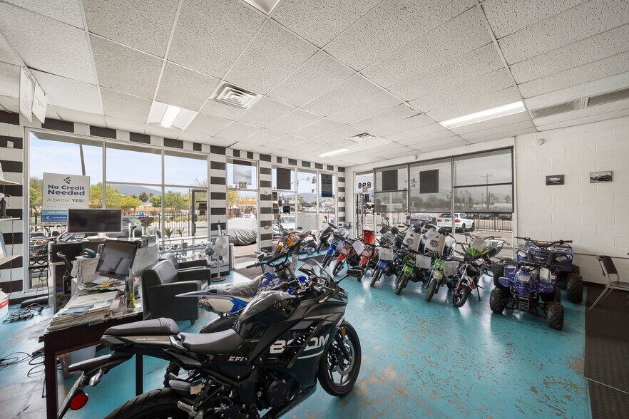 More Photos Of 898 N E St, San Bernardino Auto Repair For Sale