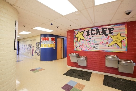 More Photos Of 5050 N 19th Ave, Phoenix Schools For Lease