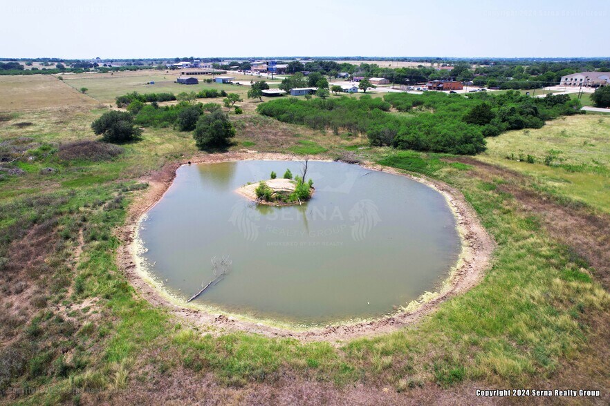 More Photos Of 850 W Main St, Yorktown Land For Sale