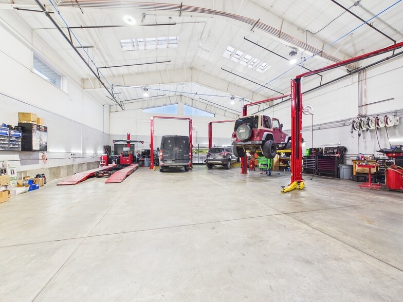 More Photos Of 3930 Woodside Blvd, Hailey Industrial For Sale