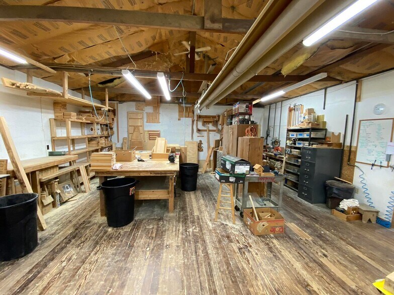 More Photos Of 120 Vreeland St, North Adams Freestanding For Sale