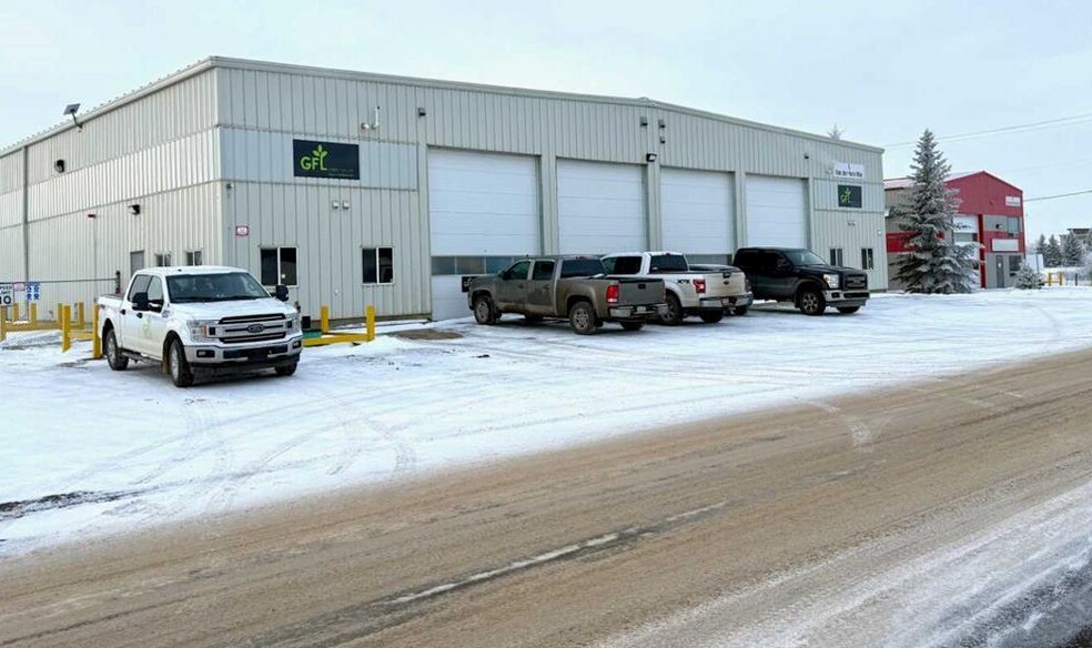 More Photos Of 3-5 Van Der Horn Way, Red Deer County Warehouse For Sale