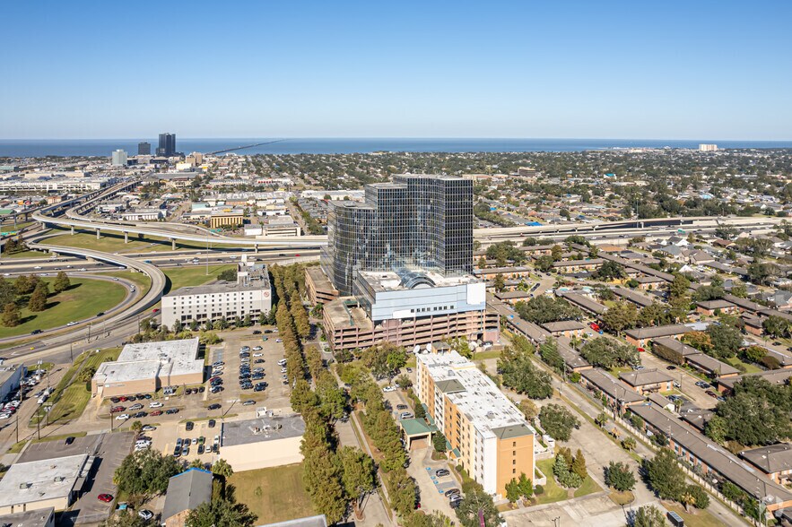 More Photos Of 1 Galleria Blvd, Metairie Office For Lease