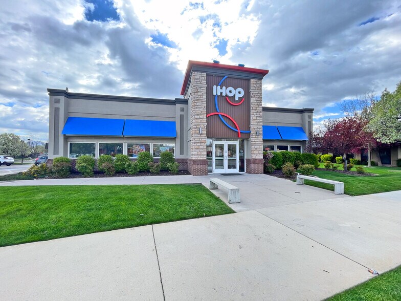 More Photos Of 3383 Decker Lake Dr, Salt Lake City General Retail For Sale