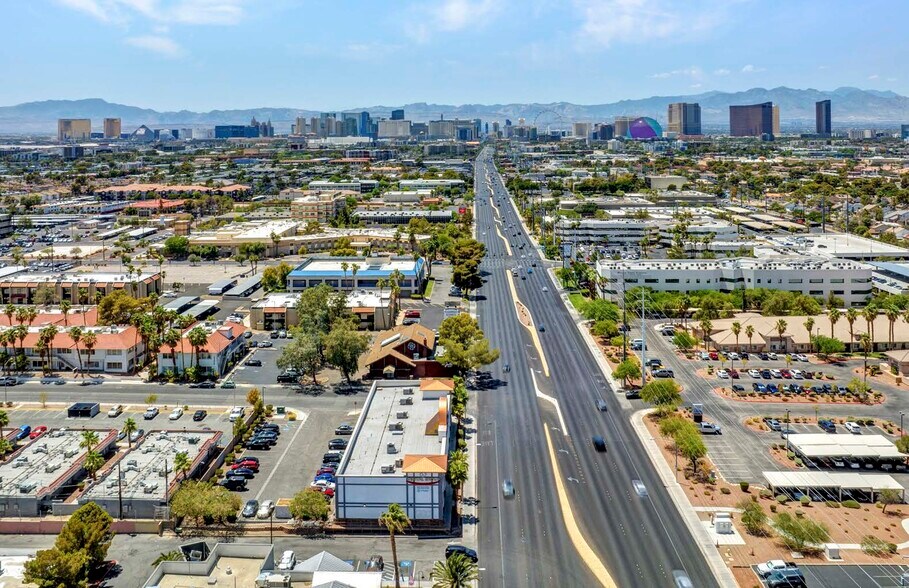 More Photos Of 2285 E Flamingo Rd, Las Vegas Medical For Lease