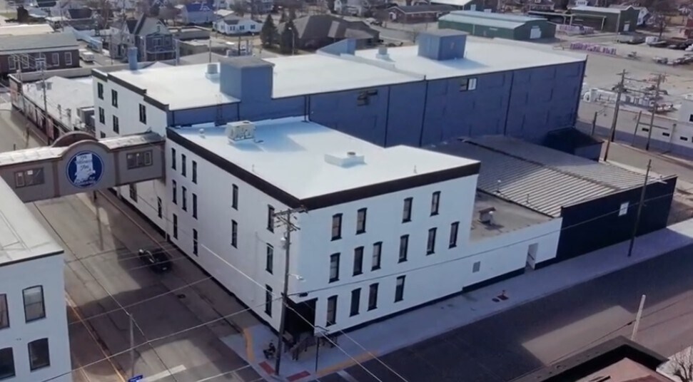 Primary Photo Of 3 W Pearl St, Batesville Manufacturing For Lease