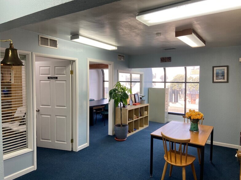 More Photos Of 2617-2619 Beverly Blvd, Montebello Loft Creative Space For Sale