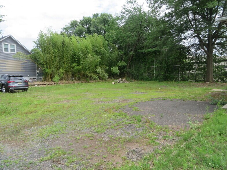 More Photos Of 76 1st Ave, Raritan Storefront Retail Residential For Sale