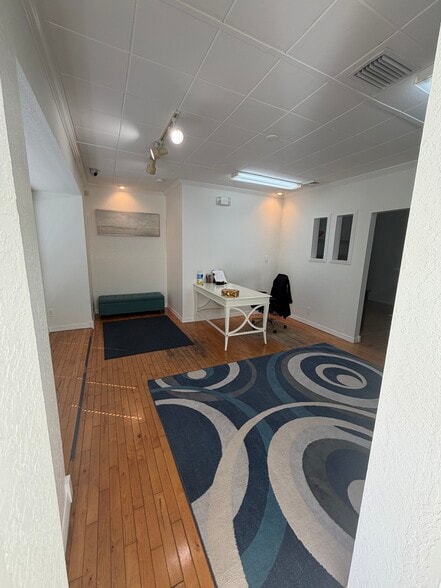 More Photos Of 840 19th St, Vero Beach Office Residential For Lease