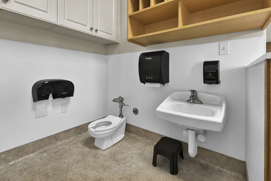 More Photos Of 1400 N Park Ln, Eagle Schools For Sale