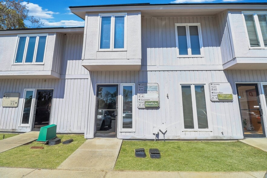 More Photos Of 7370 Hodgson Memorial Dr, Savannah Office For Sale