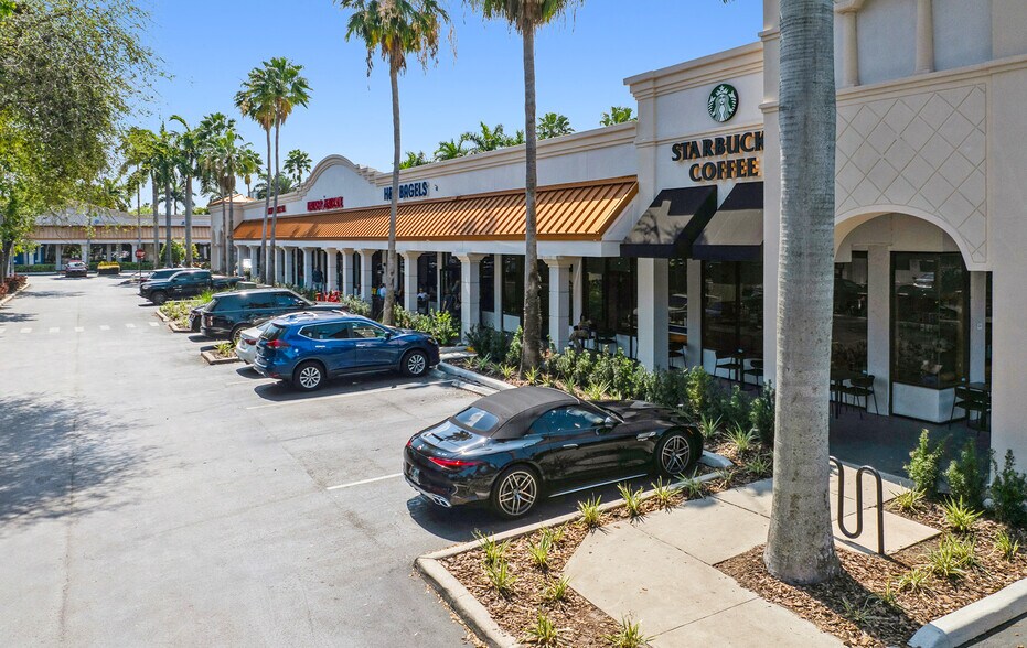 More Photos Of 2200-2222 Glades Rd, Boca Raton Unknown For Lease