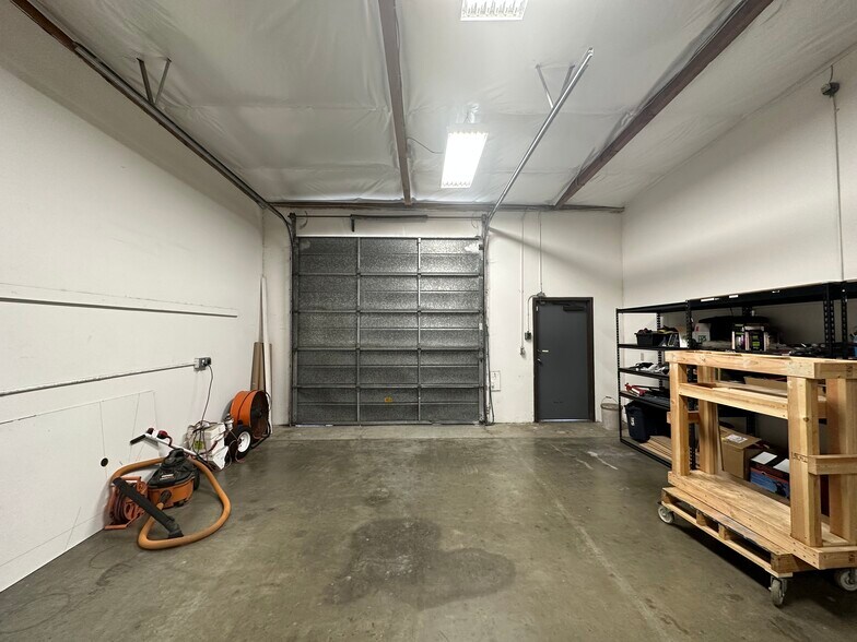 More Photos Of 7083 Commerce Cir, Pleasanton Warehouse For Lease