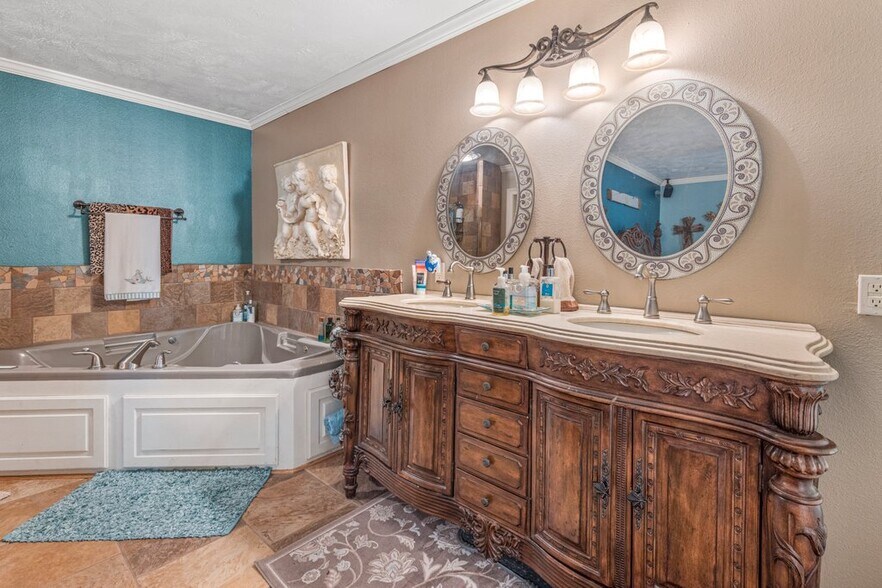 More Photos Of 2314 Teal St, Cameron Specialty For Sale