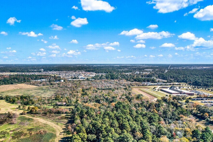 More Photos Of 22808 Hufsmith Kohrville Rd, Tomball Unknown For Lease