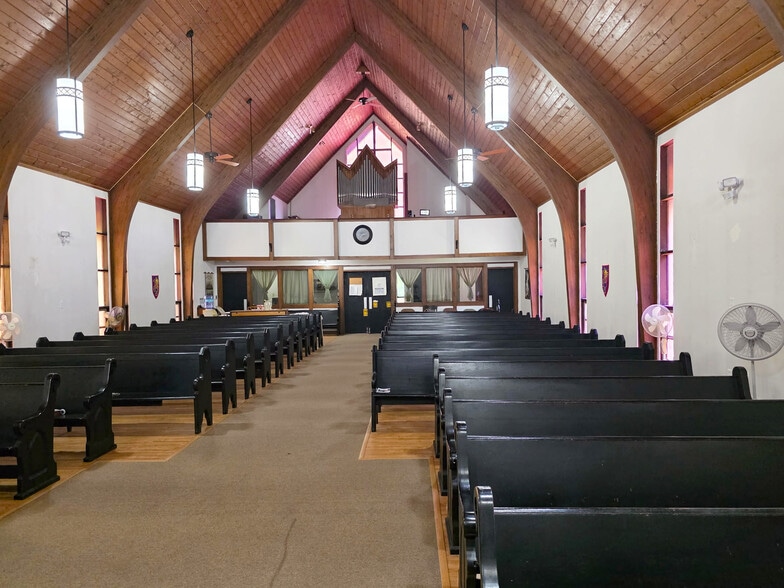 More Photos Of 77 Hilliards Rd, Gibbsboro Religious Facility For Sale