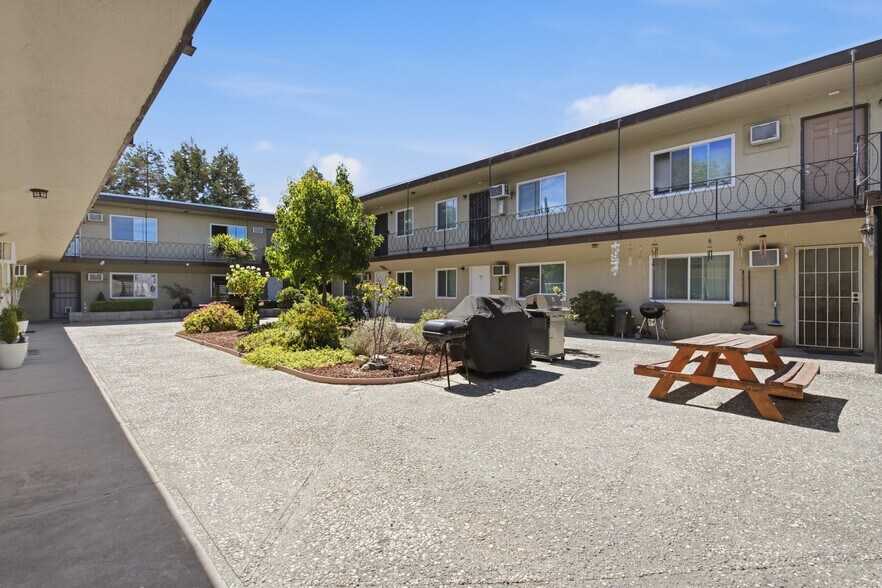 Primary Photo Of 1895 San Vincente Dr, Concord Apartments For Sale