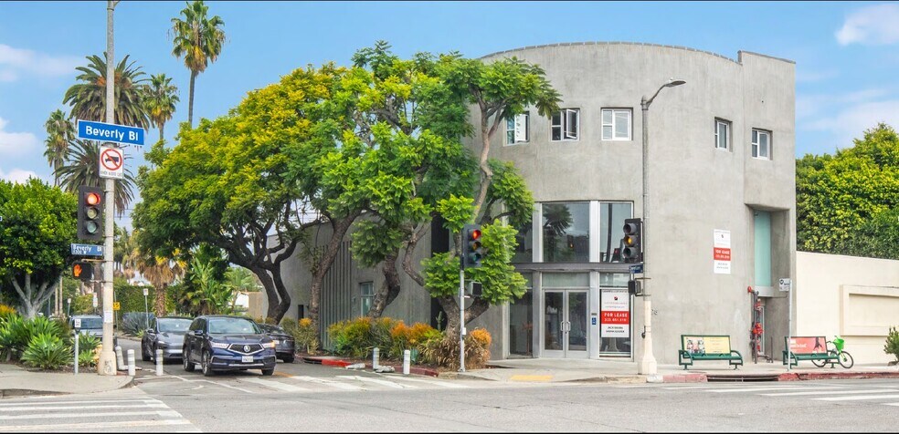 Primary Photo Of 8273-8277 Beverly Blvd, Los Angeles Loft Creative Space For Lease