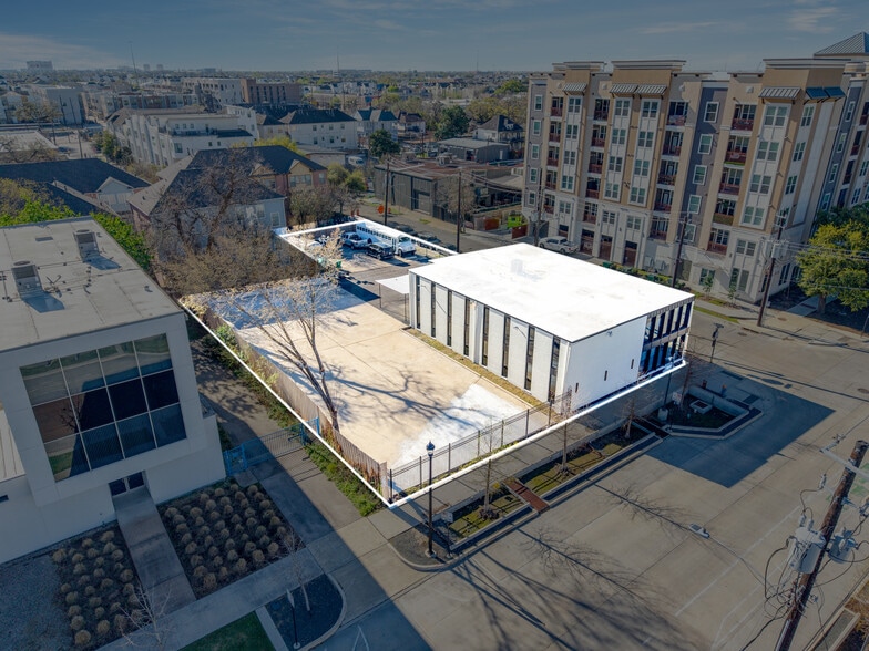 More Photos Of 2323 Caroline St, Houston Medical For Lease