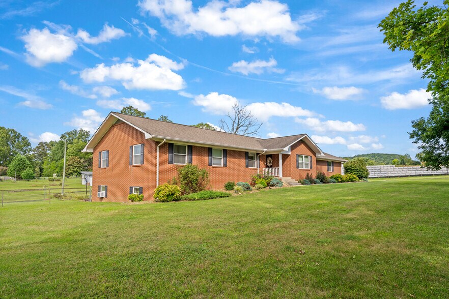 More Photos Of 3320 Bakertown Rd, Knoxville Multifamily For Sale