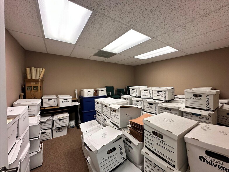 More Photos Of 120 S Charlton St, Woodville Office For Sale