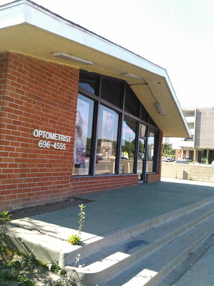 More Photos Of 9227 Colima Rd, Whittier Office For Sale