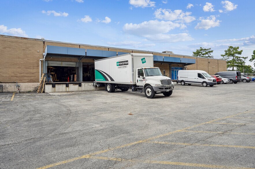 More Photos Of 2820 Market St, Saint Louis Warehouse For Sale
