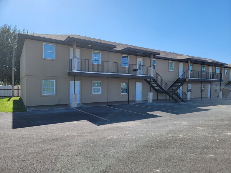 More Photos Of 8205 N La Homa Rd, Mission Apartments For Sale