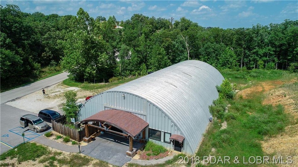 More Photos Of 166 Jackson St, Camdenton Flex For Sale