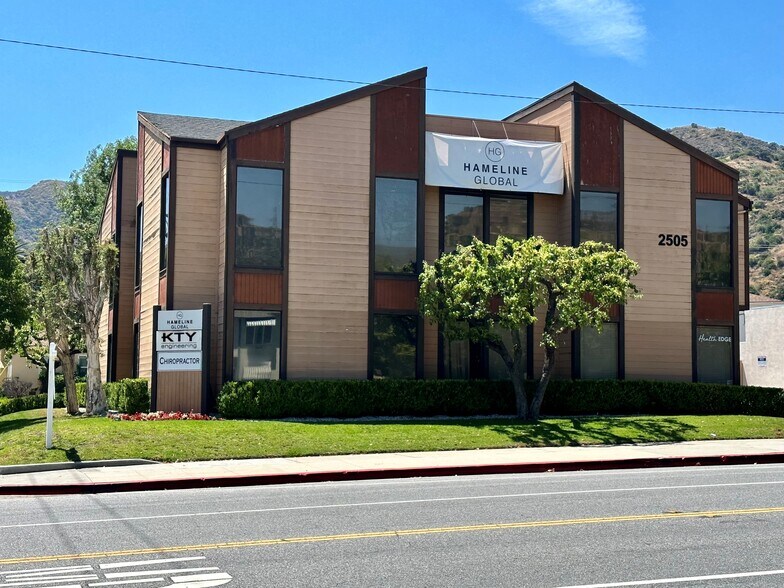 More Photos Of 2505 Canada Blvd, Glendale Office For Lease