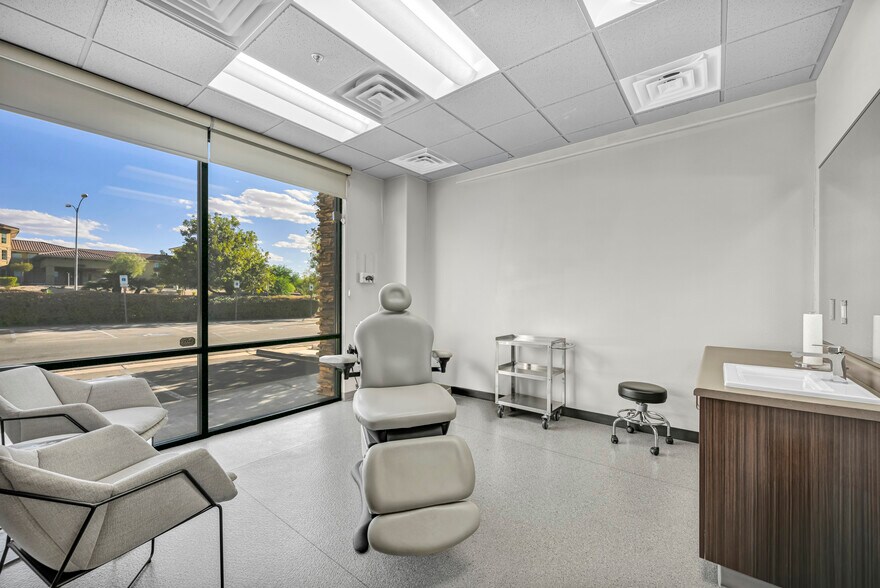 More Photos Of 2900 W Horizon Ridge Pky, Henderson Medical For Sale