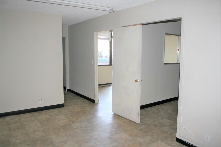 More Photos Of 12970 Branford St, Arleta Warehouse For Sale