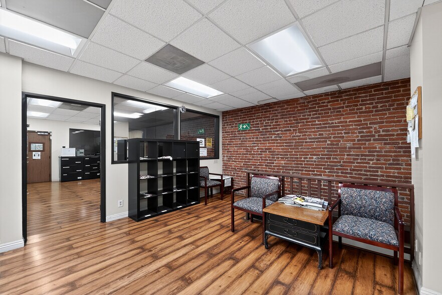 More Photos Of 752 S San Pedro St, Los Angeles Manufacturing For Sale