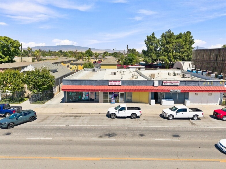 More Photos Of , Bakersfield General Retail For Sale