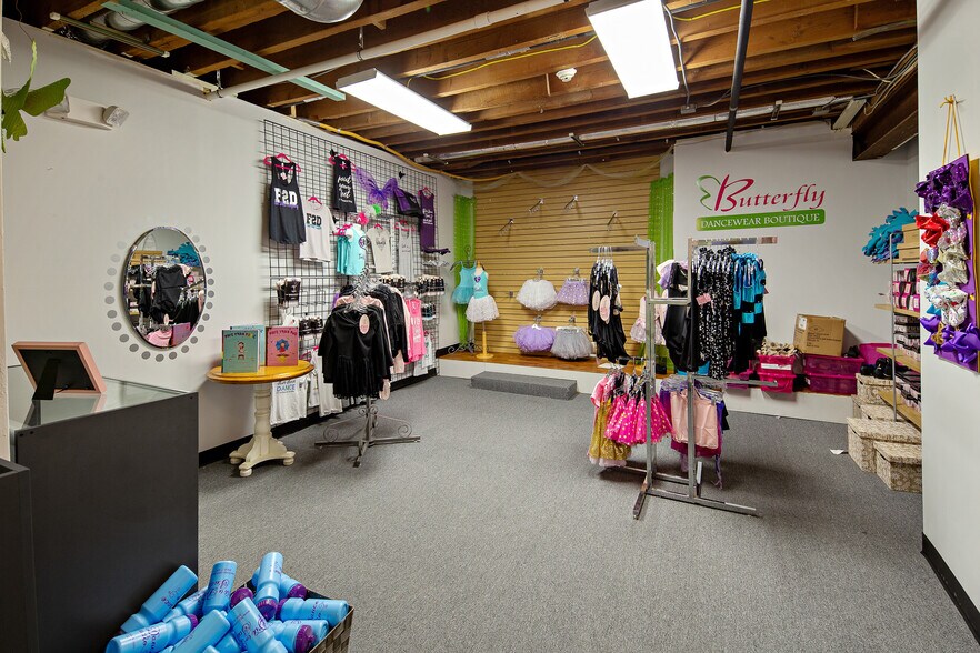 More Photos Of 1 S Main St, Mullica Hill Storefront Retail Office For Sale