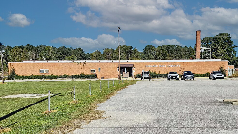 Primary Photo Of 120 S Church Ave, Garland Manufacturing For Lease