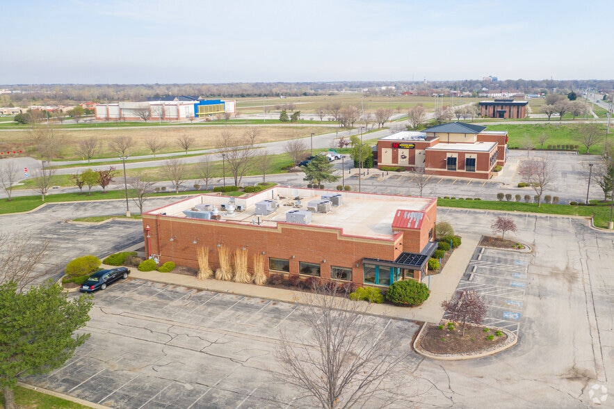 More Photos Of 14860 S Harrison St, Olathe Restaurant For Lease