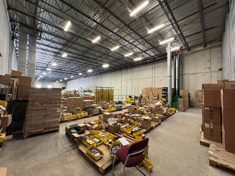 More Photos Of 8565 W 44th Ave, Hialeah Warehouse For Lease