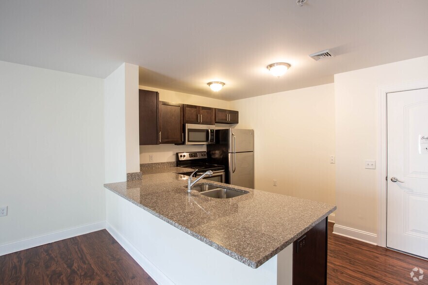 More Photos Of 2 Donna Way, Troy Apartments For Sale