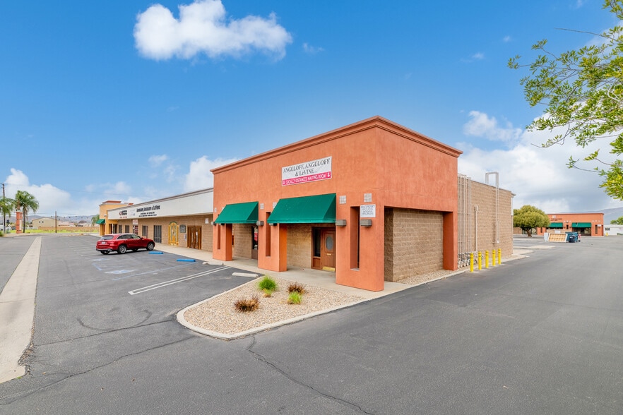 More Photos Of 950-960 N State St, Hemet Unknown For Sale