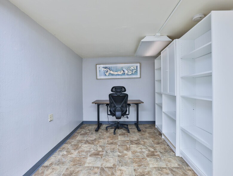 More Photos Of 14527-14529 Big Basin Way, Saratoga Storefront Retail Residential For Sale