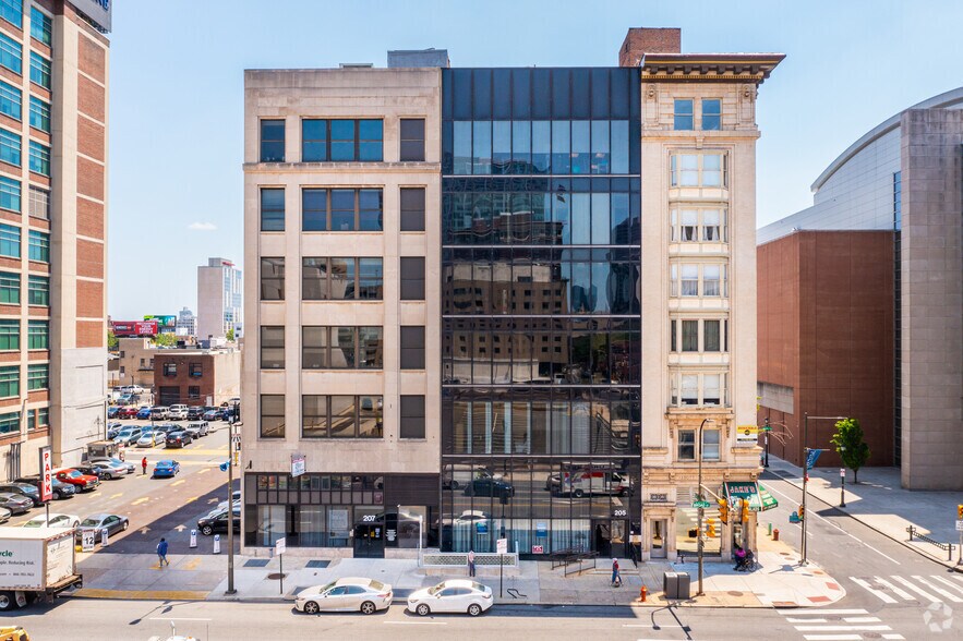 More Photos Of 205 N Broad St, Philadelphia Medical For Lease