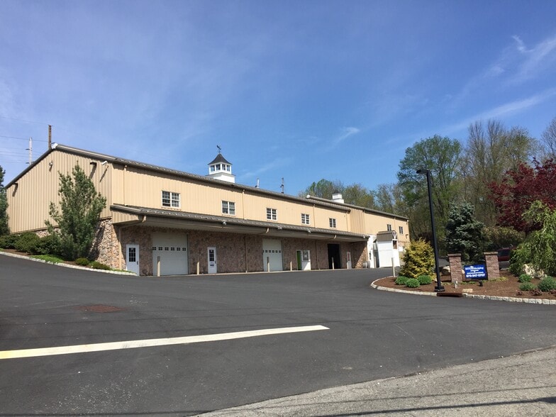 Primary Photo Of 150 Shippenport Rd, Landing Warehouse For Lease