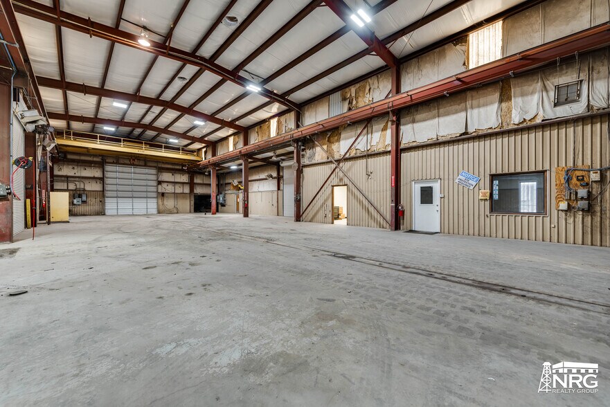 More Photos Of 1551 Laredo Dr, Odessa Warehouse For Lease