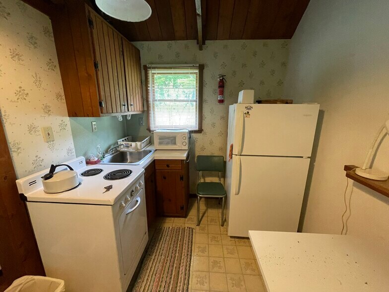 More Photos Of 853 Fairview Rd, Howard Apartments For Sale