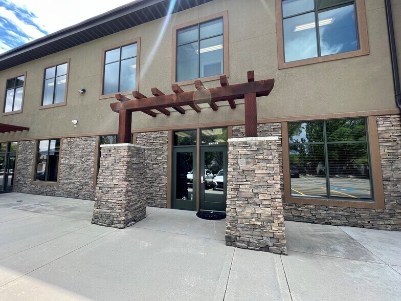 More Photos Of 912 W Baxter Dr, South Jordan Office For Lease