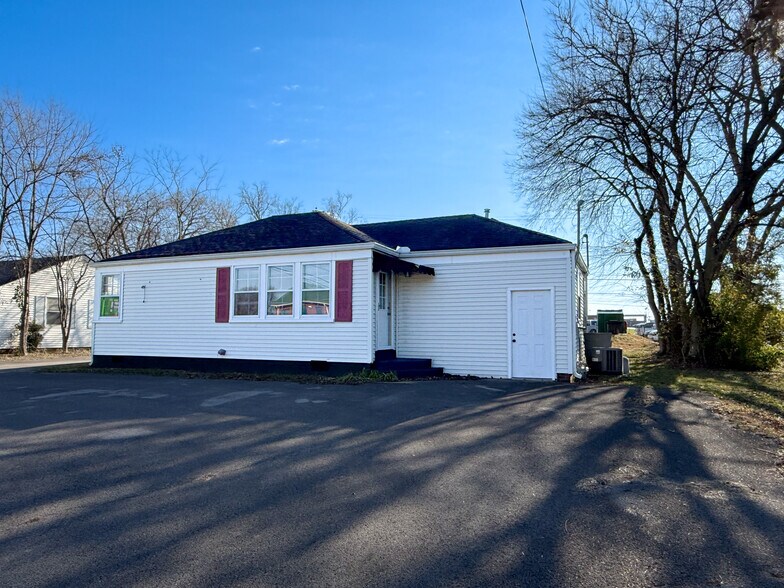 Primary Photo Of 503 Heather Pl, Nashville Office For Lease