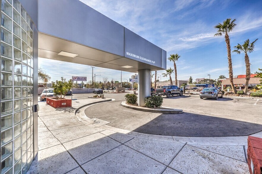 More Photos Of 2870 S Maryland Pky, Las Vegas Medical For Lease